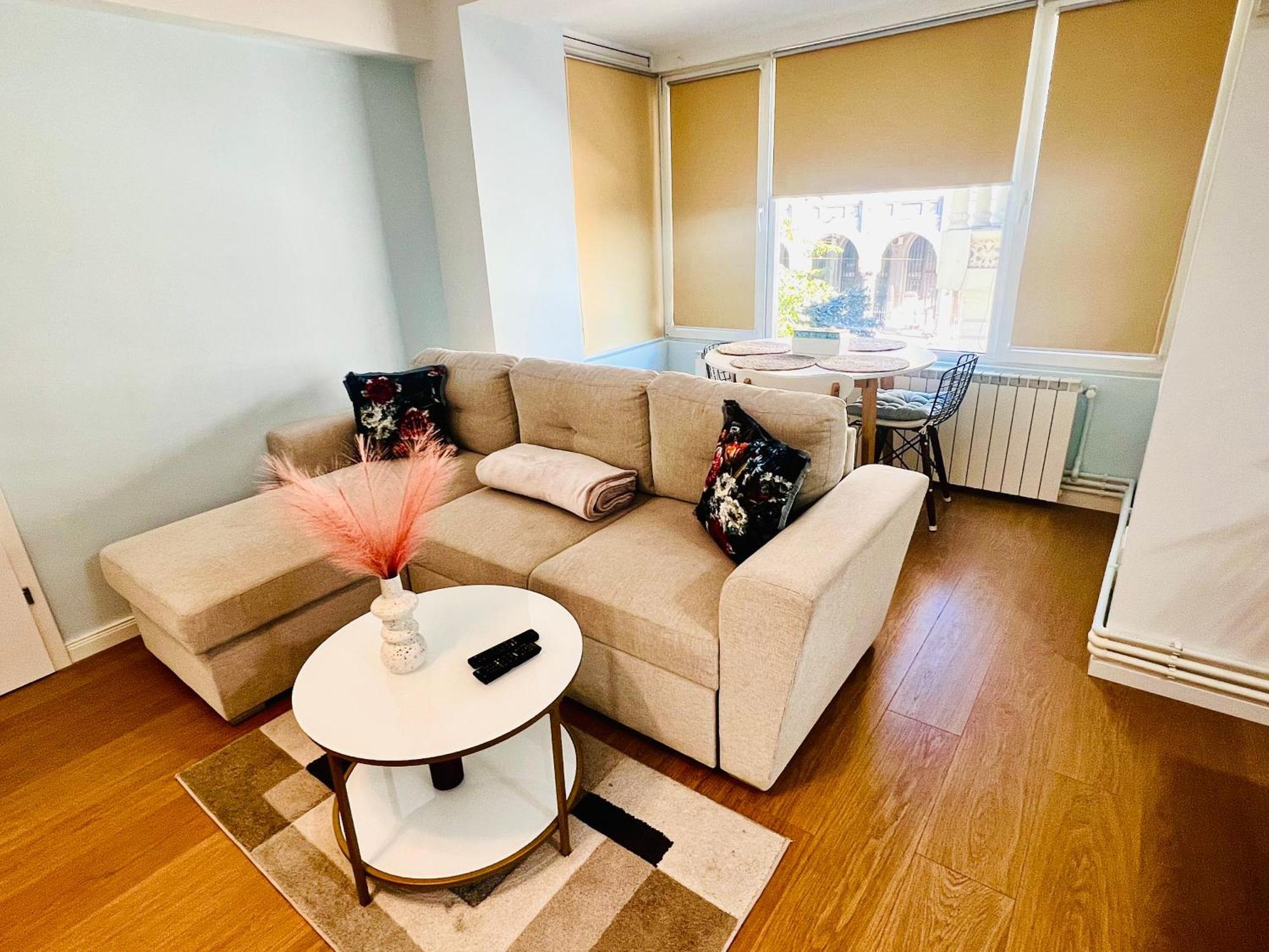 Ferienwohnung Piata Ovidiu 14 Constanţa Exterior foto